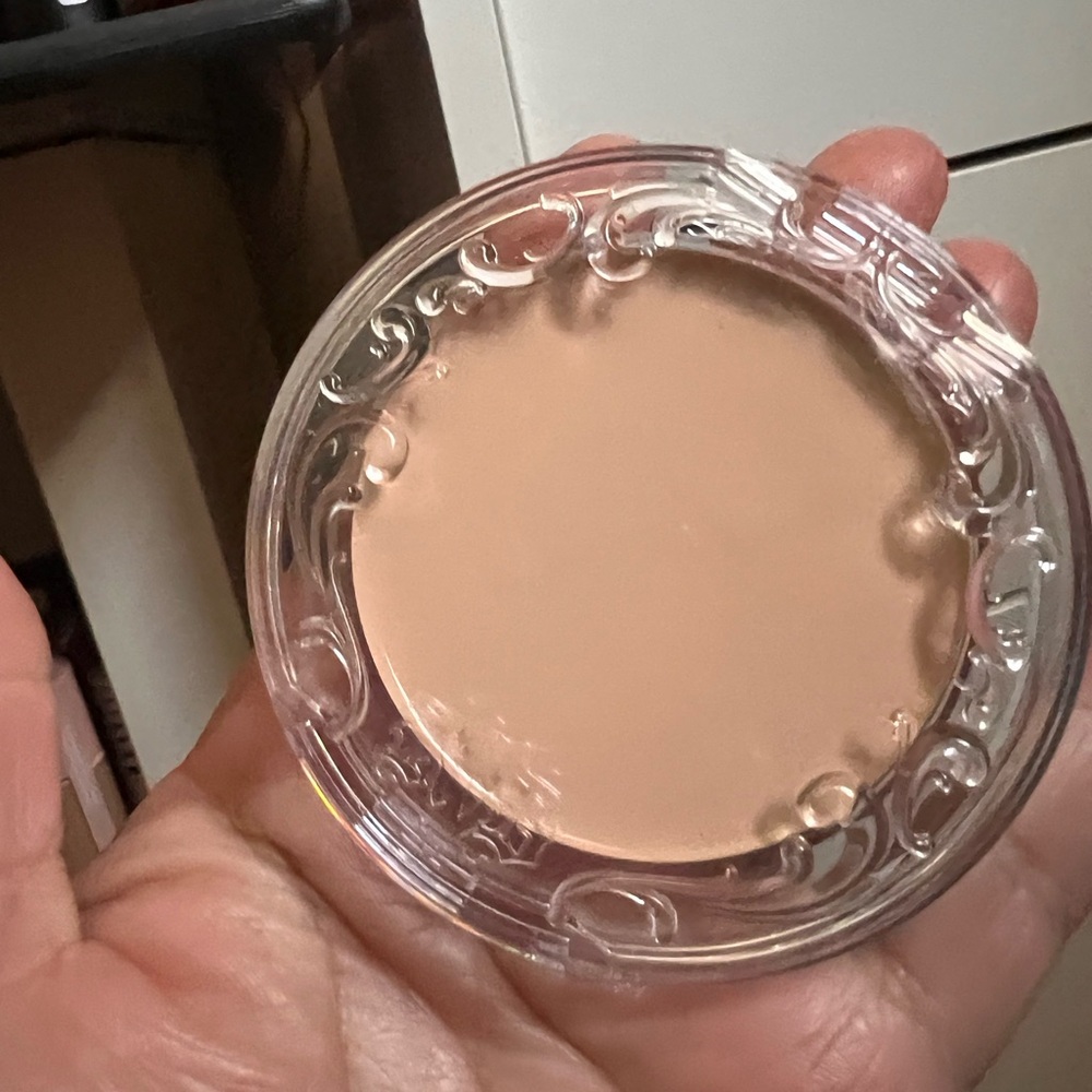 New KVDBEAUTY, GOOD APPLE SKIN PERFECTING FOUNDATION BALM, LIGHT 006, brand new - Picture 6 of 8